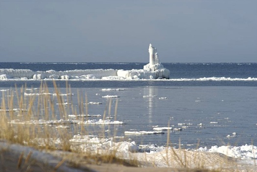 Frankfort's South Breakwater Light: N-310