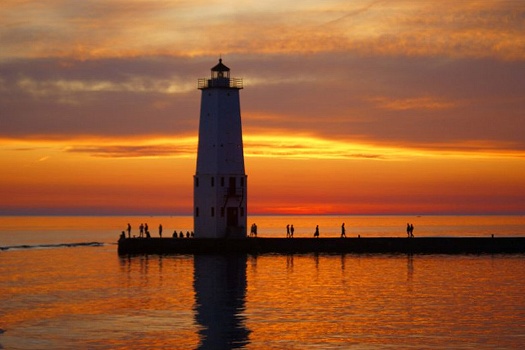 Frankfort Light at Sunset: D-169